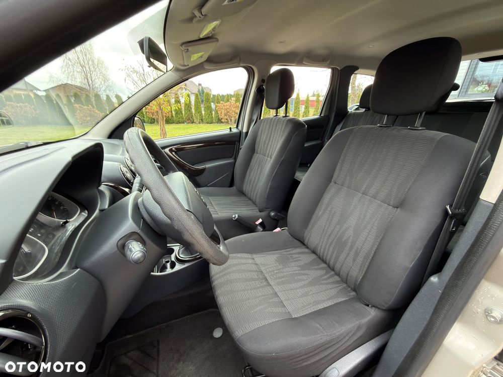 Dacia Duster 1.6 16V 4x2 - 5