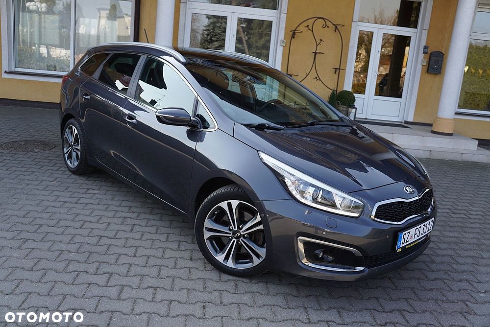 Kia Ceed 1.6 CRDi 136 DCT ISG Platinum Edition - 4