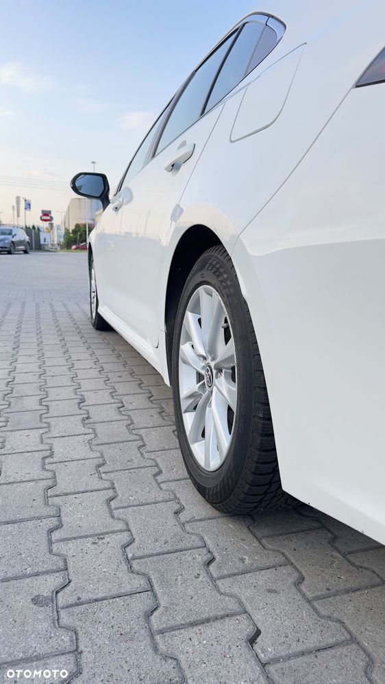 Toyota Corolla 1.8 Hybrid Comfort - 17