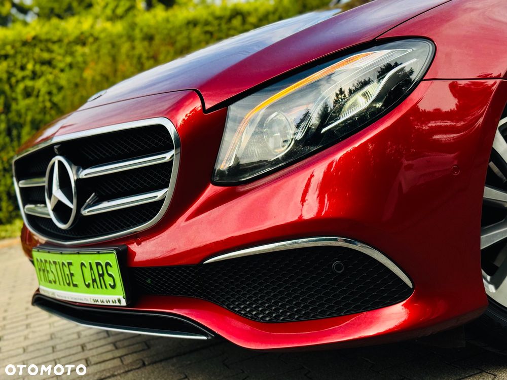 Mercedes-Benz Klasa E 220 d T 9G-TRONIC Exclusive - 21