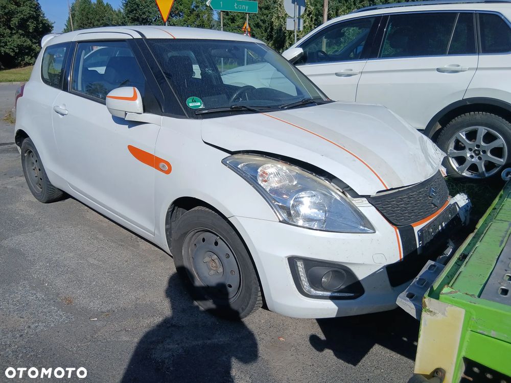 Suzuki Swift - 4