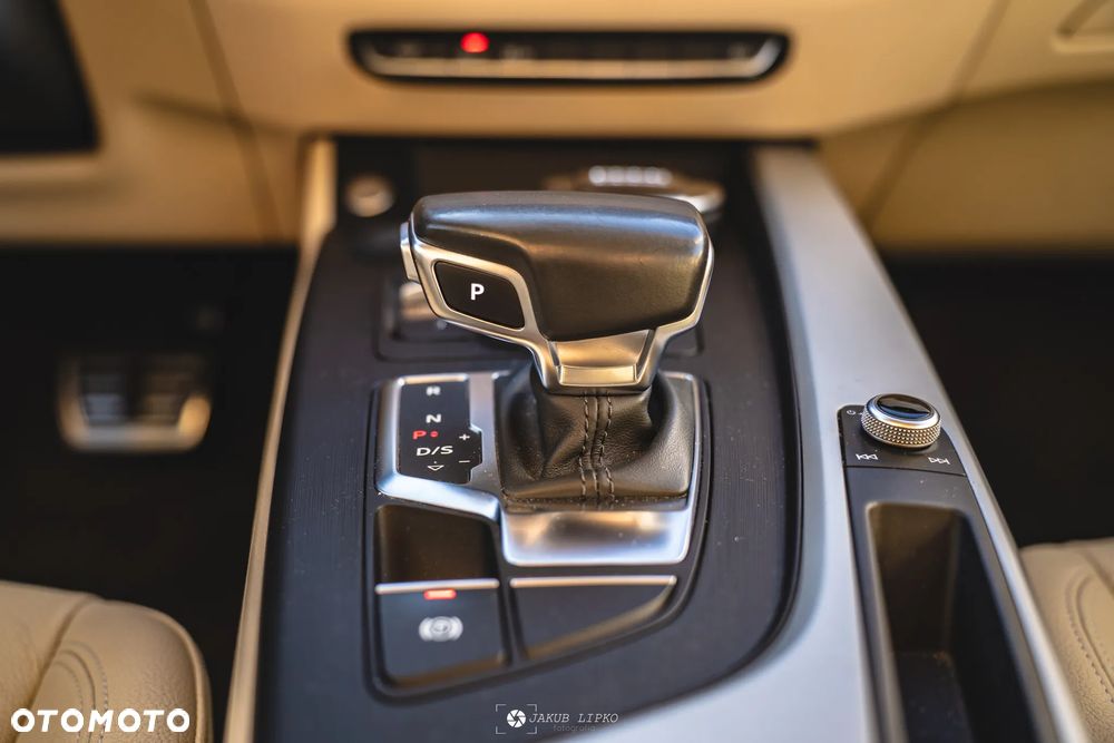 Audi A4 ver-avant-30-tdi-s-tronic - 21