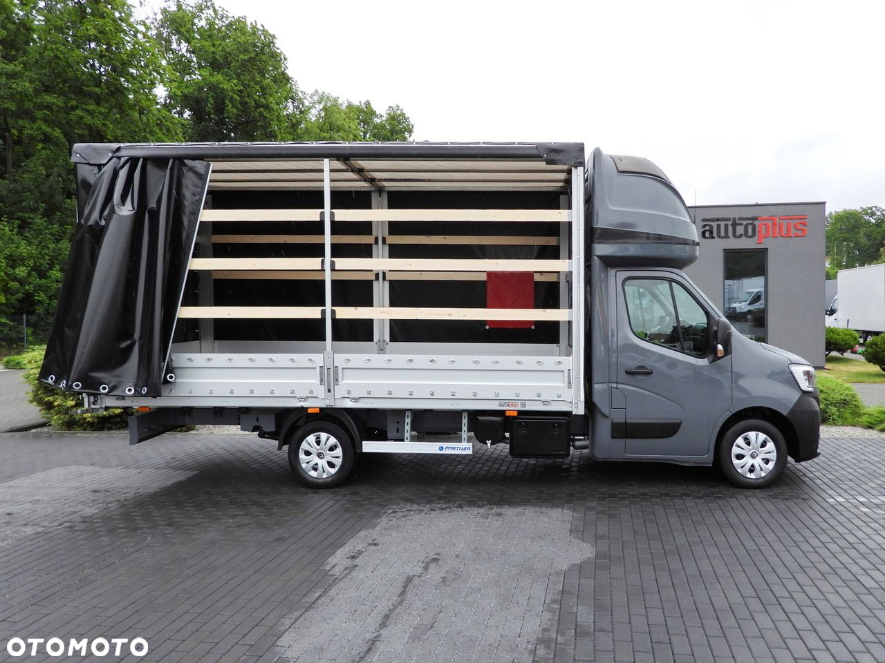 Renault MASTER  PLANDEKA 10 PALET WEBASTO TEMPOMAT LEDY PNEUMATYKA KLIMATYZACJA  165KM - 9