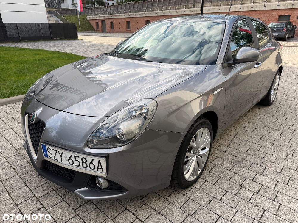 Alfa Romeo Giulietta - 1
