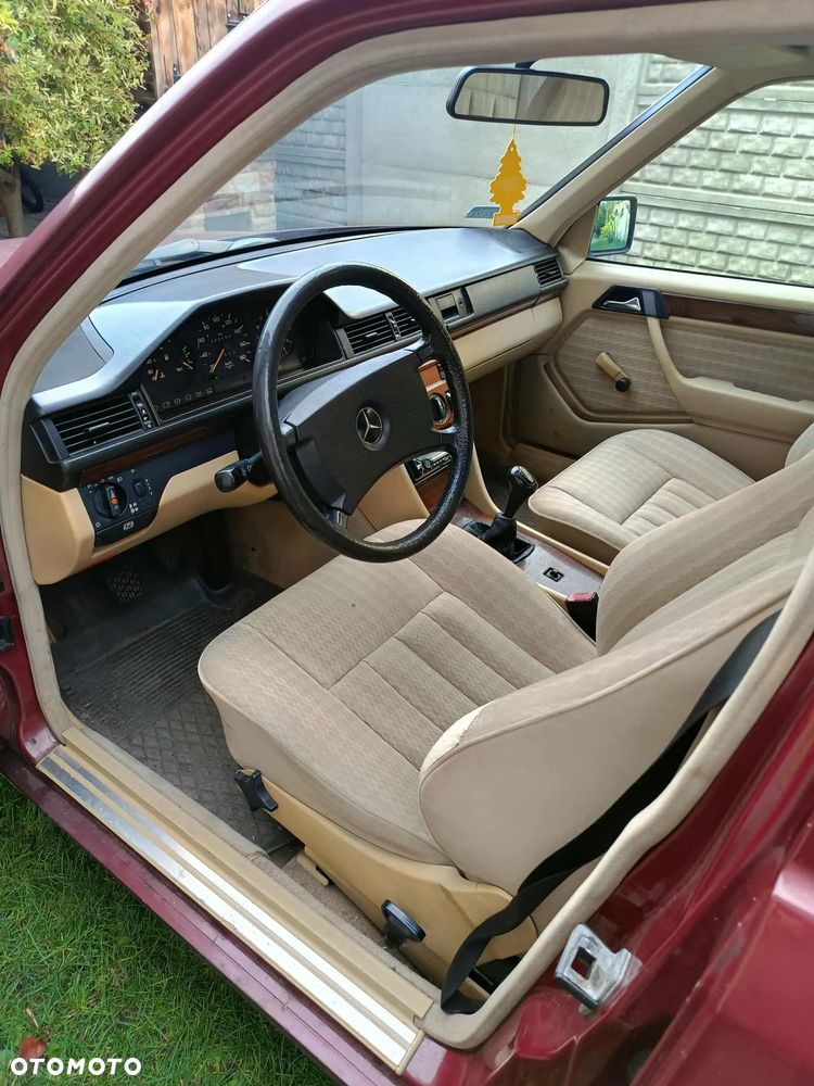 Mercedes-Benz W124 (1984-1993) - 4
