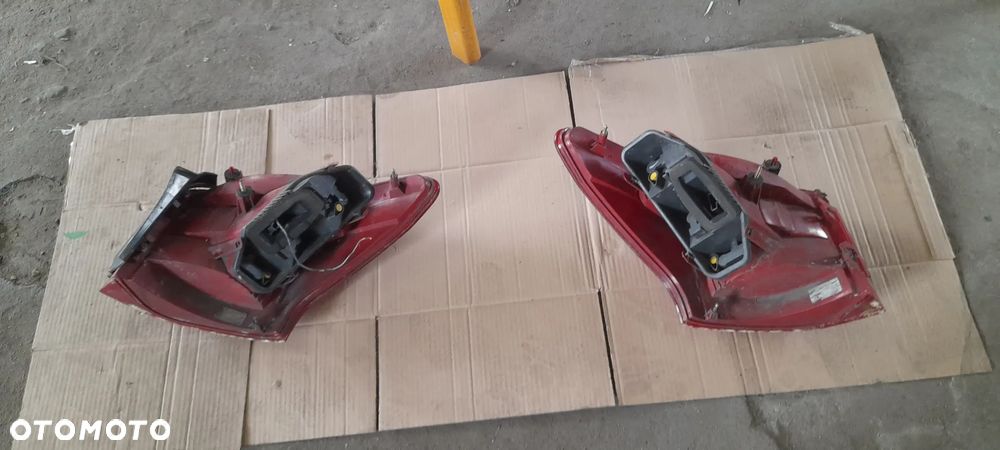 PEUGEOT 407 kombi lampa lewa prawa tylna - 2