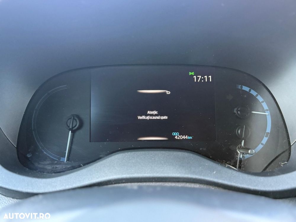 Toyota Yaris Cross 1.5 VVT-i HSD 4x2 Exclusive Elegant - 6