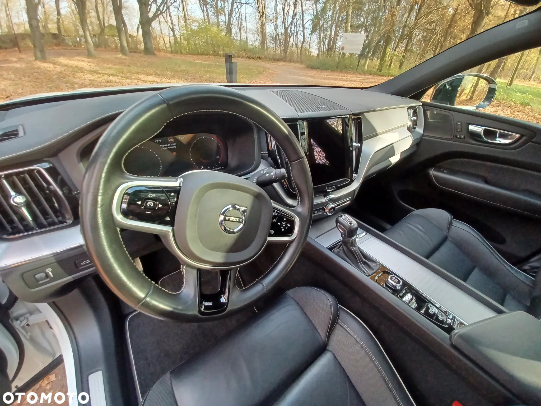 Volvo XC 60 T5 AWD R-Design - 17