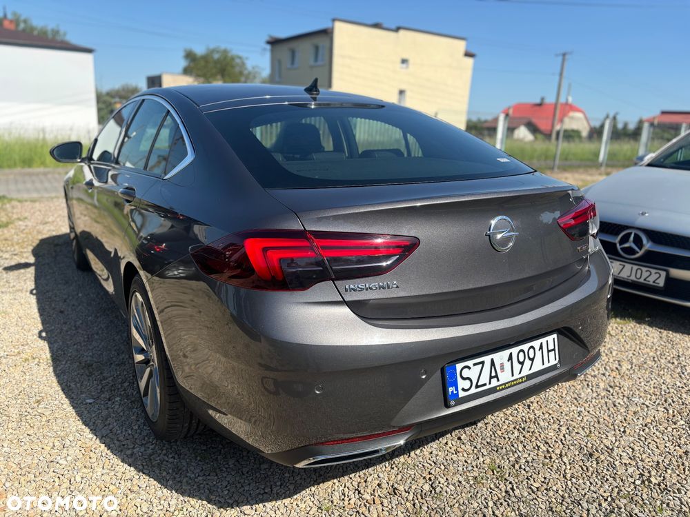 Opel Insignia 2.0 CDTI Elegance S&S - 10