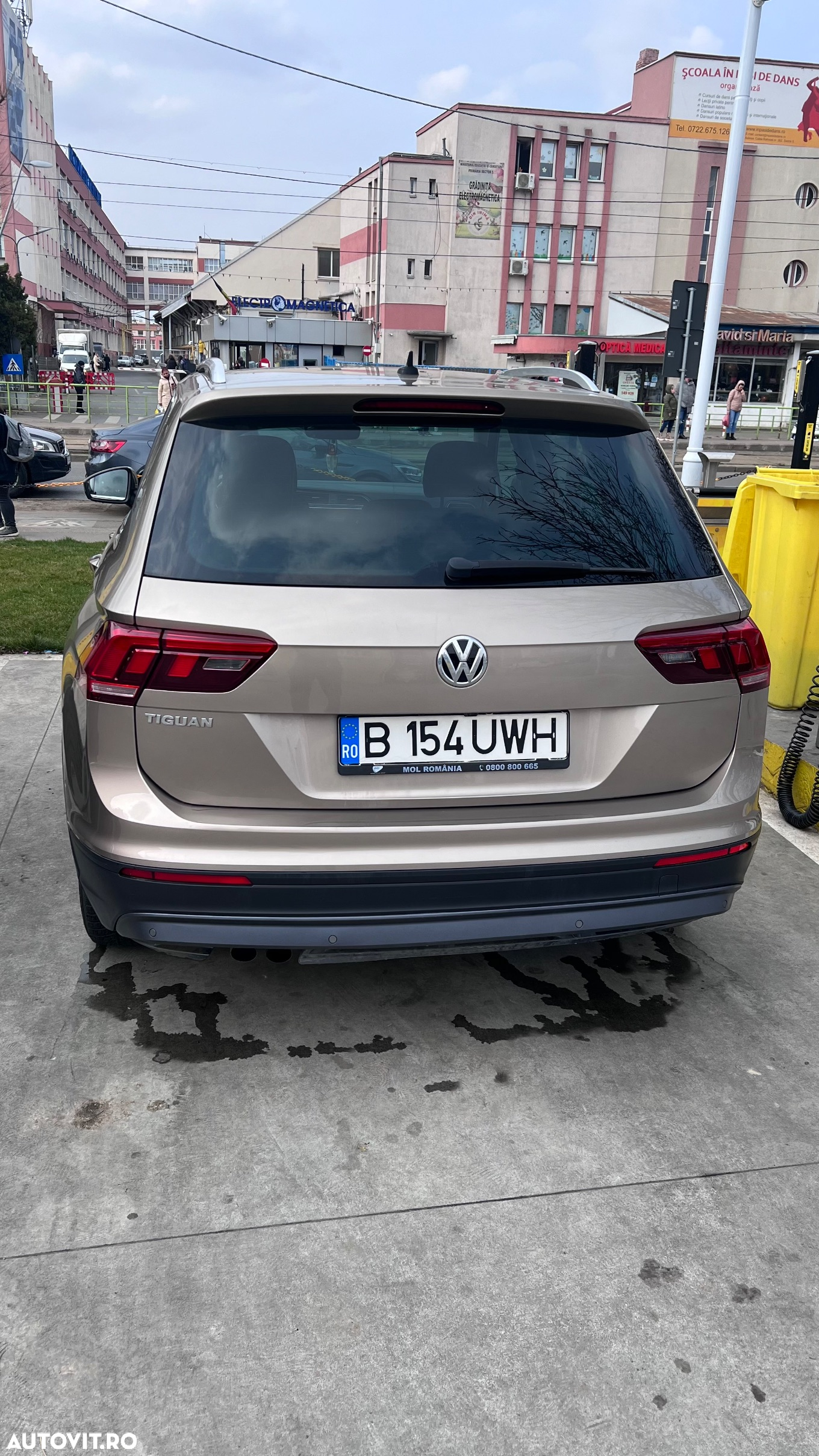 Volkswagen Tiguan - 4