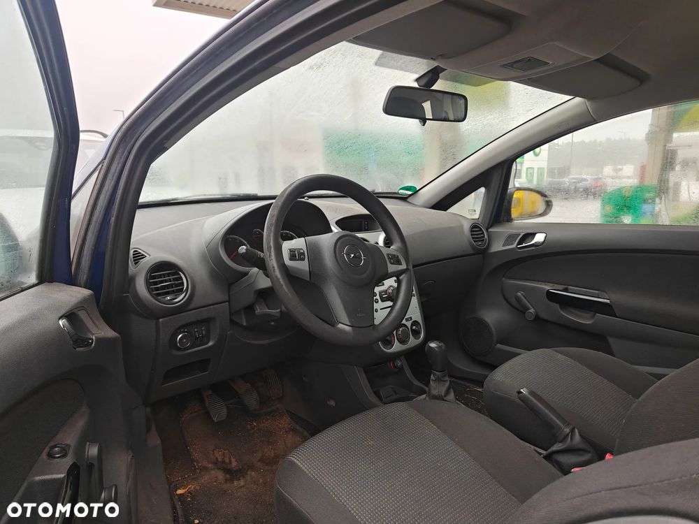 Opel Corsa 1.2 16V Energy - 5