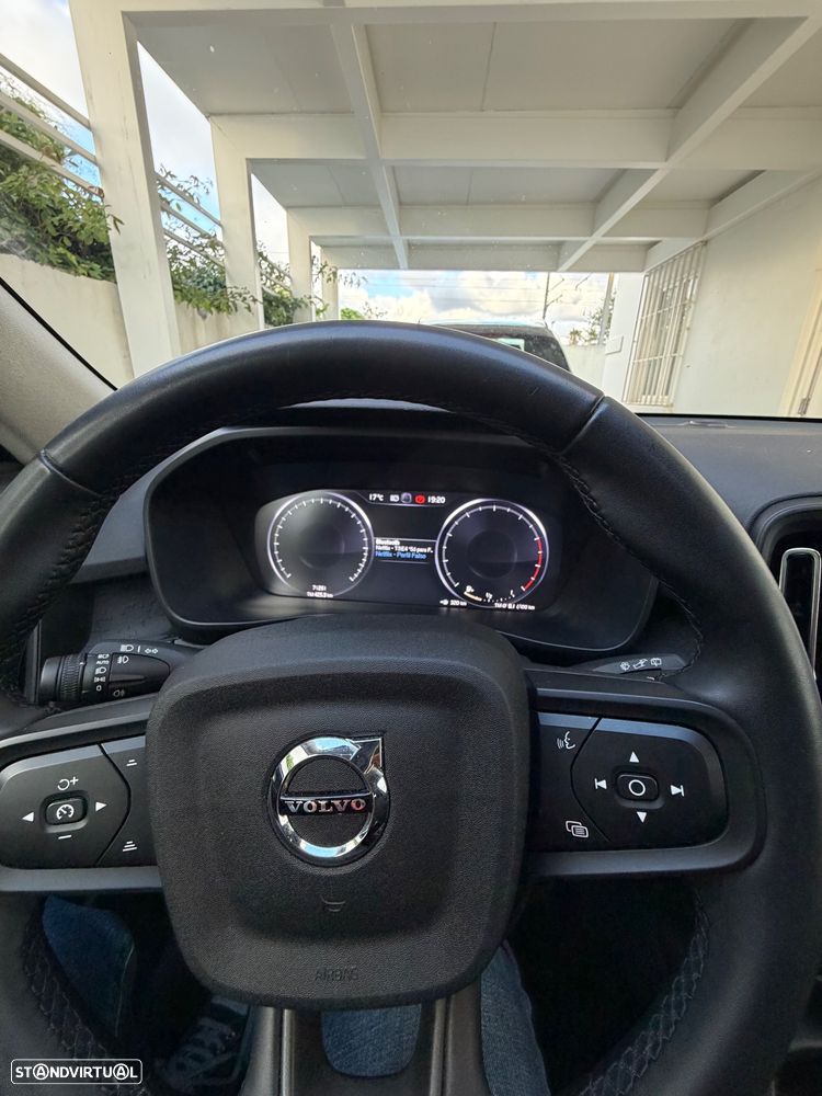 Volvo XC 40 1.5 T2 Essential Auto - 12