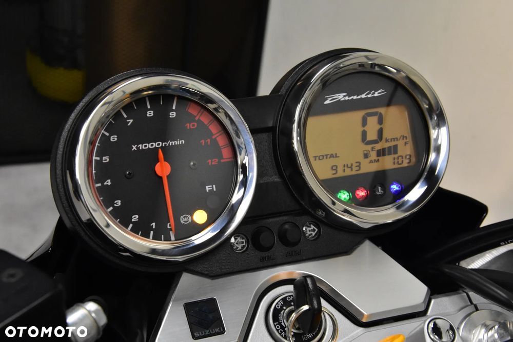 Suzuki Bandit - 17