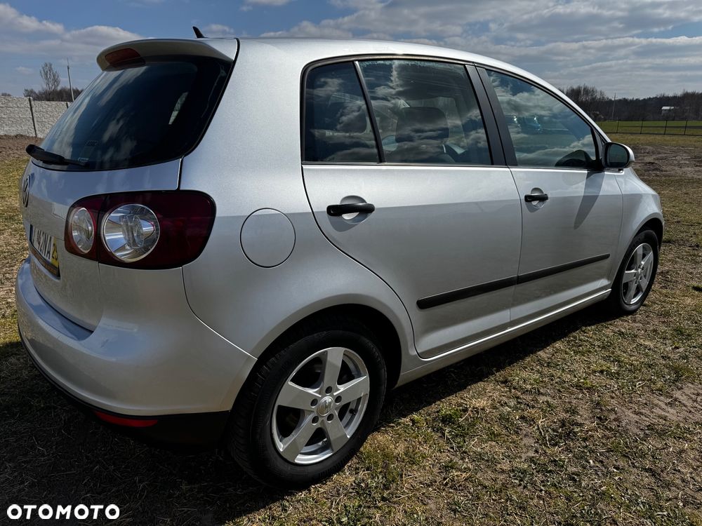 Volkswagen Golf Plus - 8