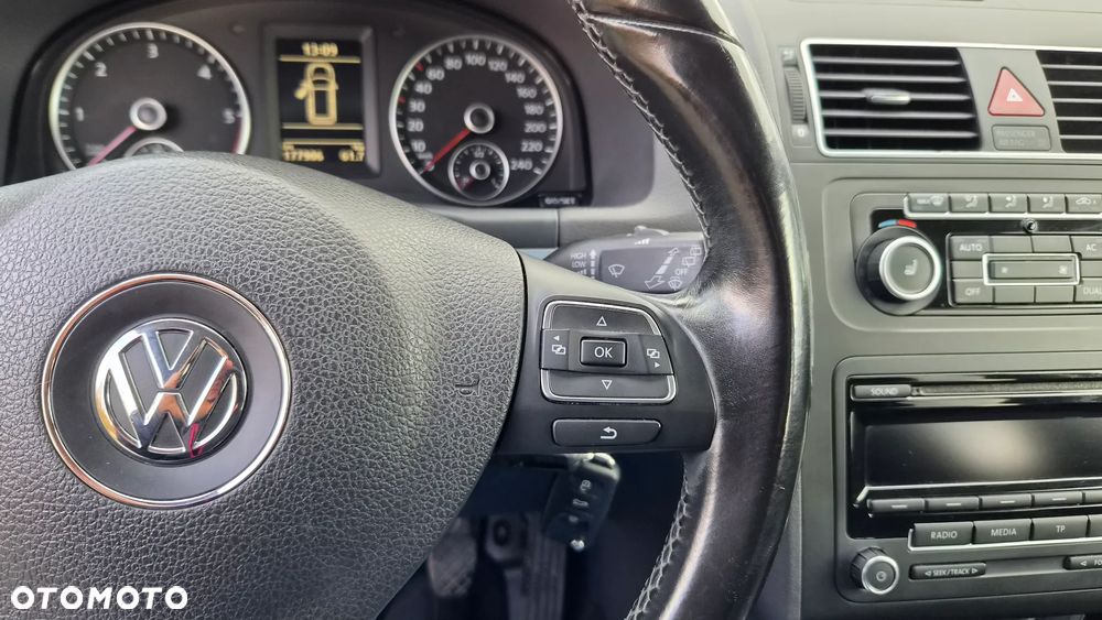 Volkswagen Touran - 18