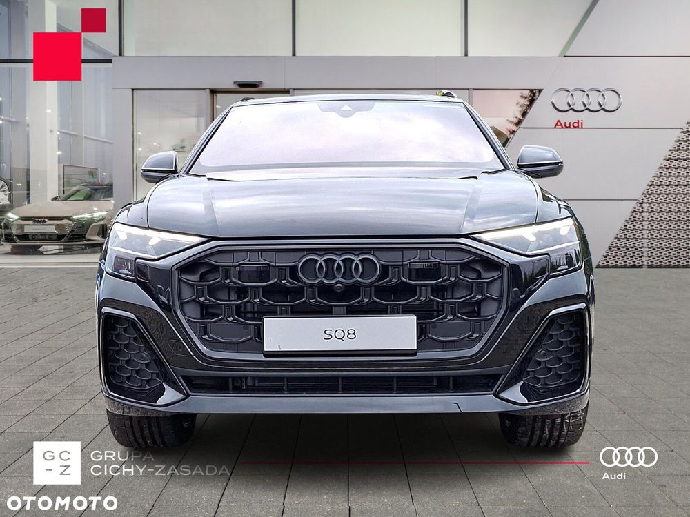 Audi Q8 - 8