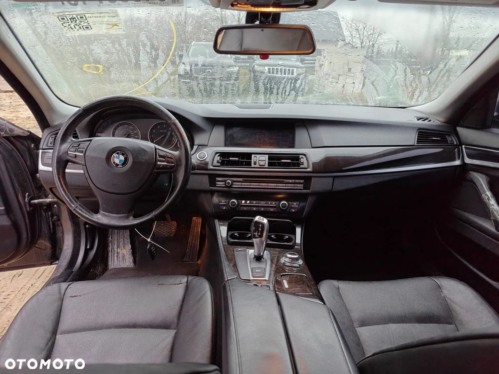 BMW Seria 5 535i Luxury Line - 6