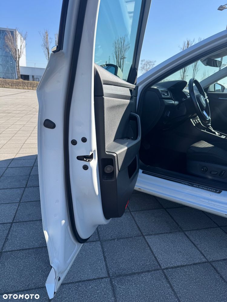 Skoda Superb 2.0 TDI Style DSG - 10