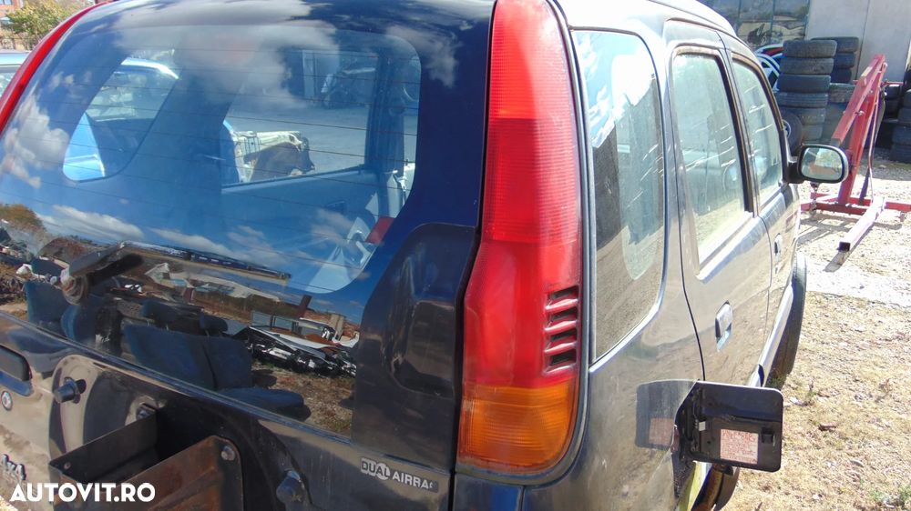 Stop Daihatsu terios 1997-2005 stop spate stanga dreapta tripla lampa spate dezmembrez terios 1.3 - 2