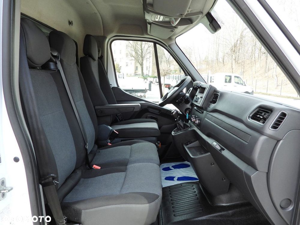 Renault MASTER PLANDEKA 10 PALET WEBASTO TEMPOMAT LEDY PNEUMATYKA KLIMATYZACJA  165KM - 37