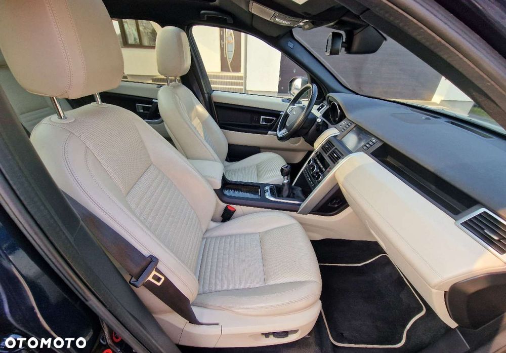 Land Rover Discovery Sport - 20