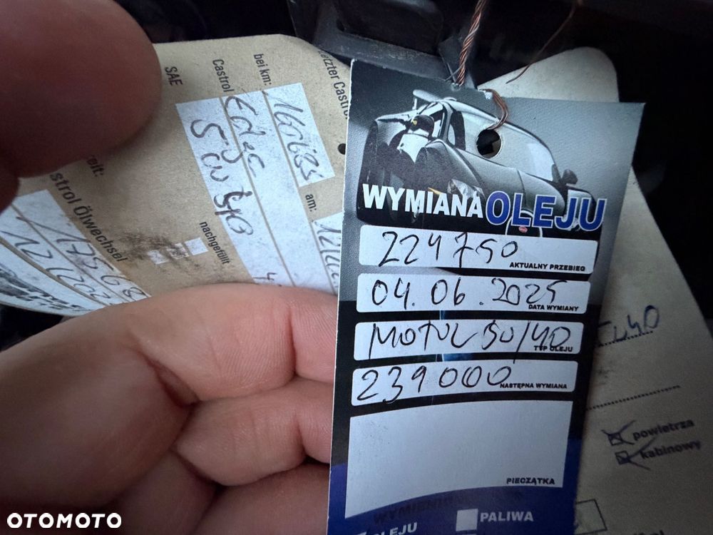 Toyota Avensis 1.6 - 14