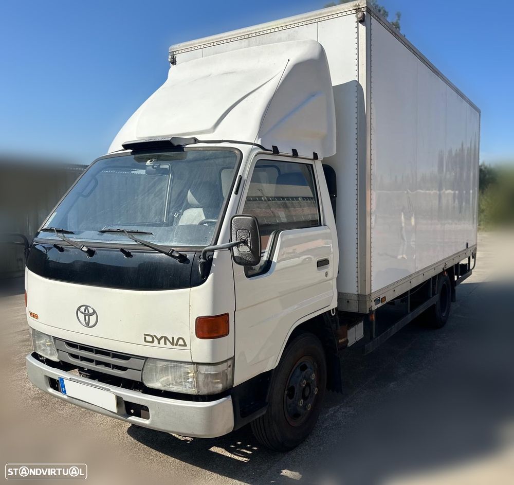 Toyota Dyna Turbo - 2