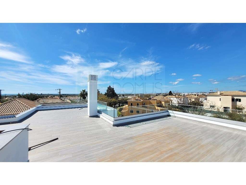 Nova Moradia de Luxo com Piscina e Terraço Panorâmico em Tavira, Al... - Grande imagem: 3/36