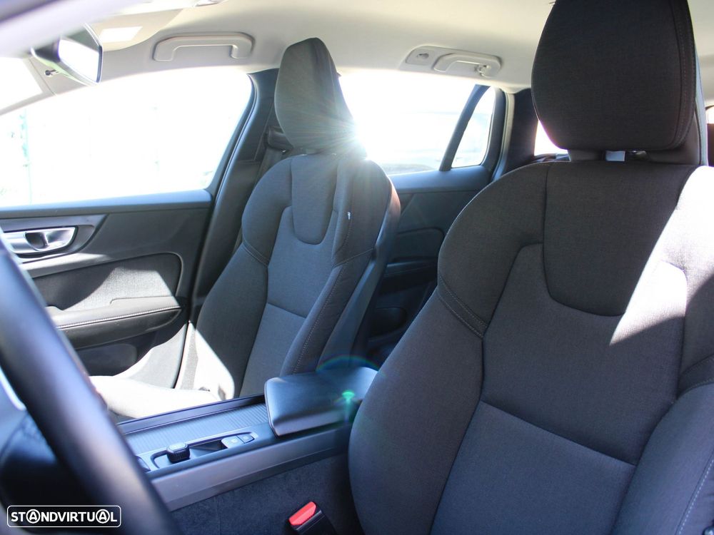 Volvo V60 2.0 D3 Geartronic - 27