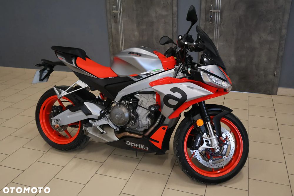 Aprilia Tuono - 11