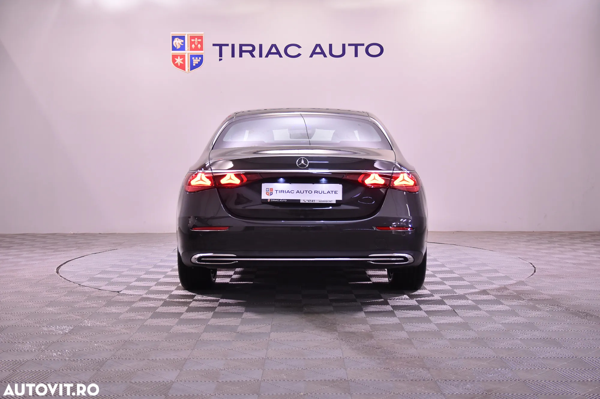 Mercedes-Benz E 200 MHEV 4MATIC Aut. - 4