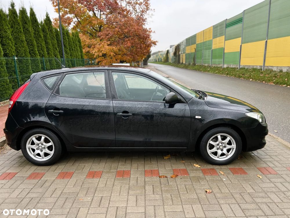 Hyundai i30 - 32