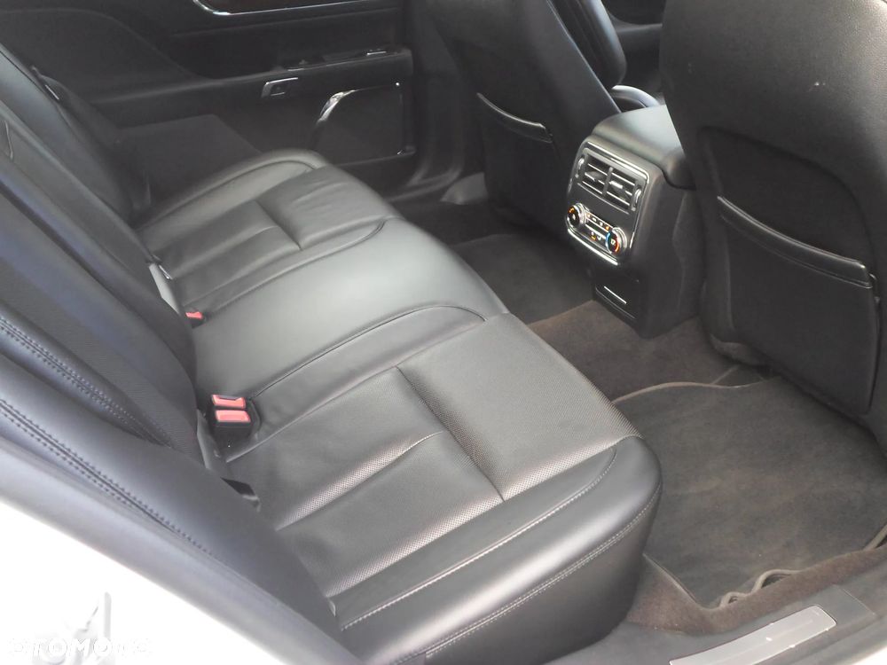 Lincoln Continental - 12