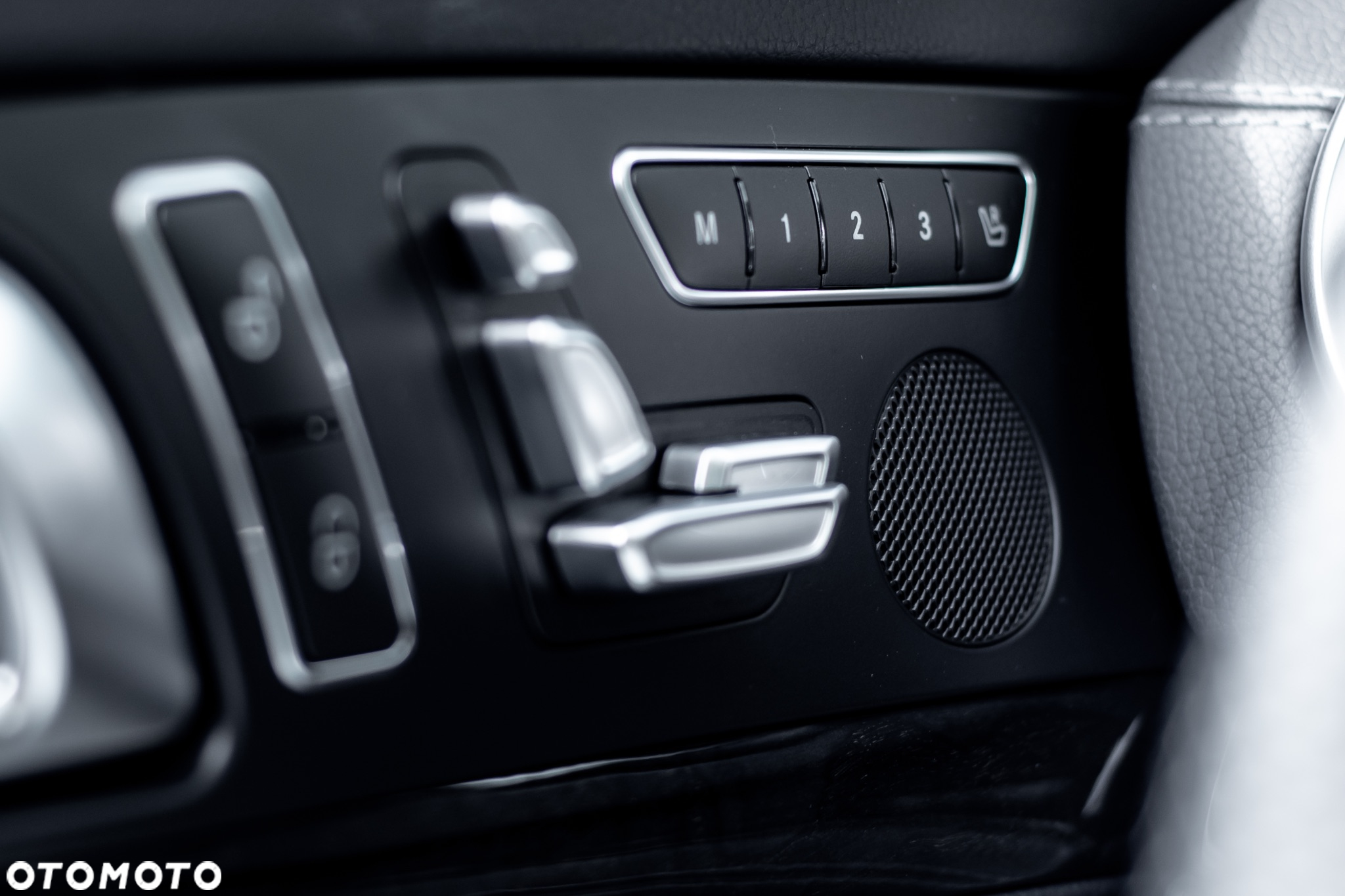 Mercedes-Benz SL 500 9G-TRONIC - 21