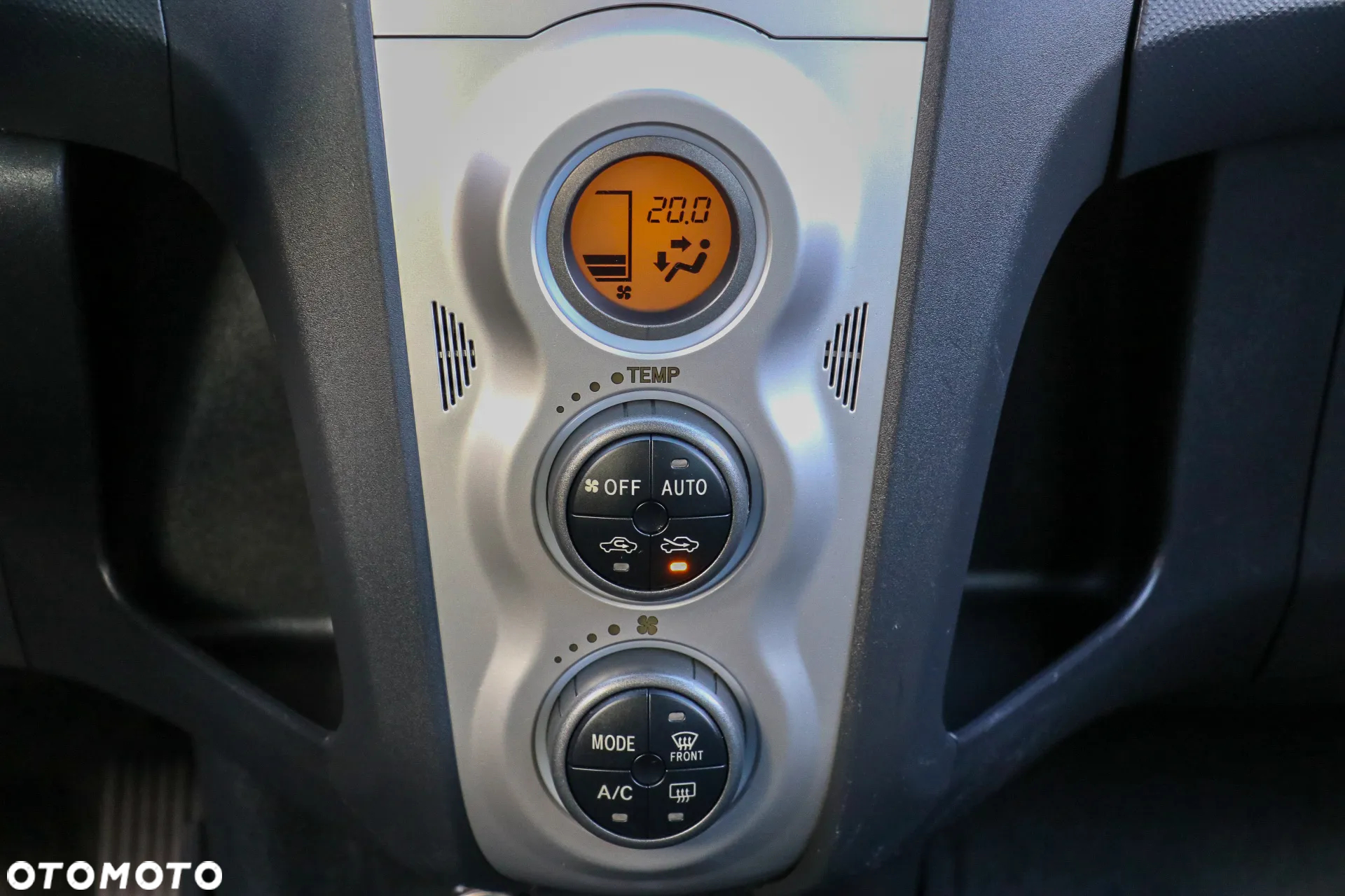 Toyota Yaris 1.8 VVT-i TSport - 22