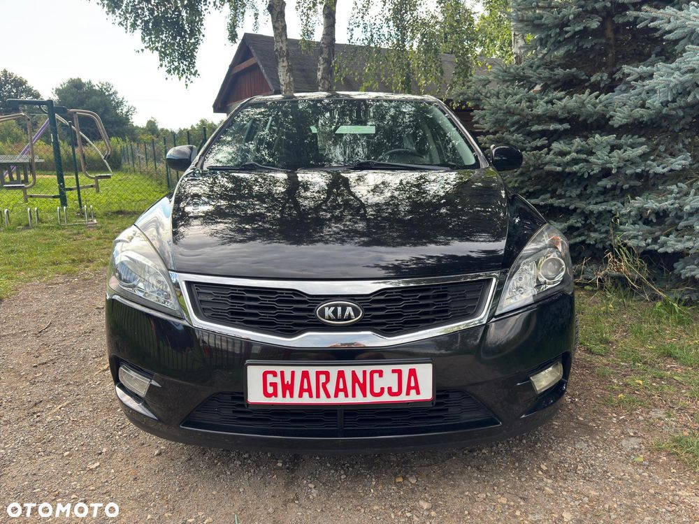 Kia Ceed - 21