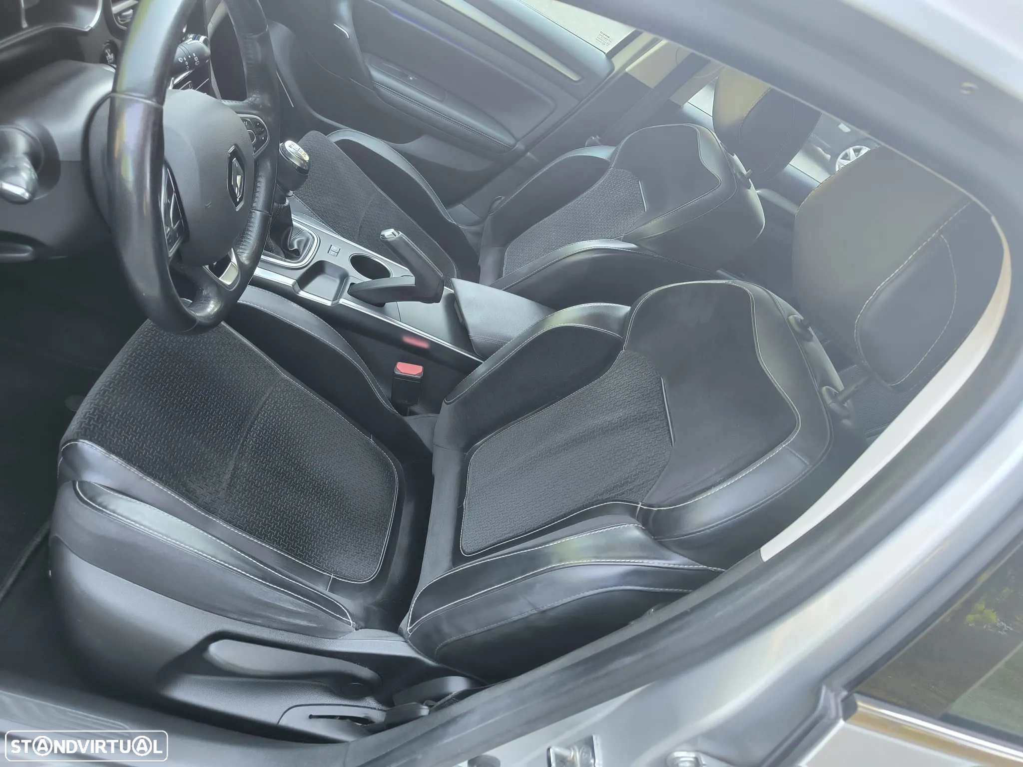 Renault Mégane Sport Tourer 1.5 dCi Intens - 16