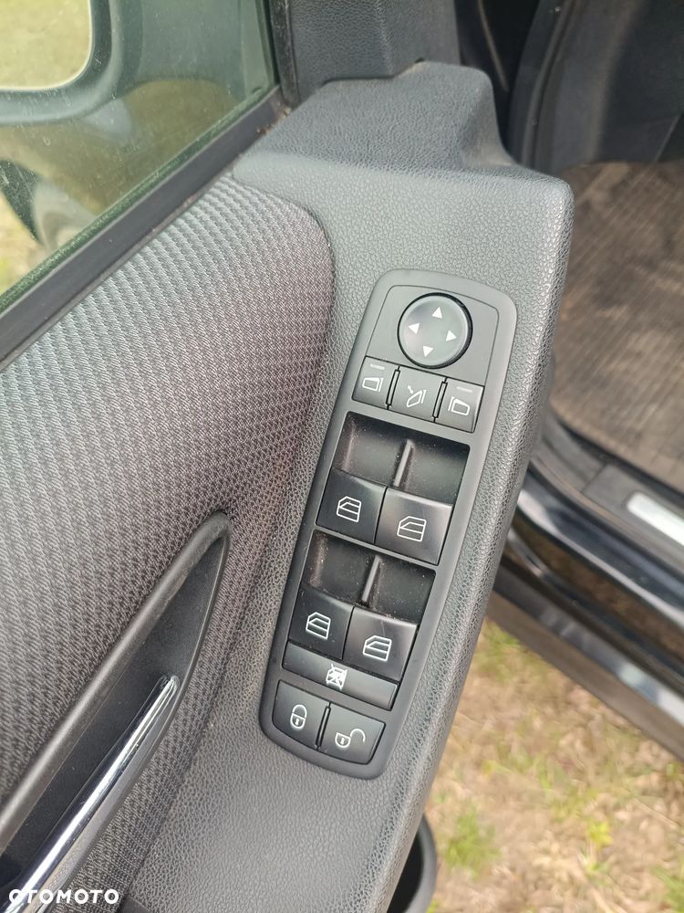 Mercedes-Benz Klasa B 200 CDI DPF Autotronic SPORT EDITION - 14