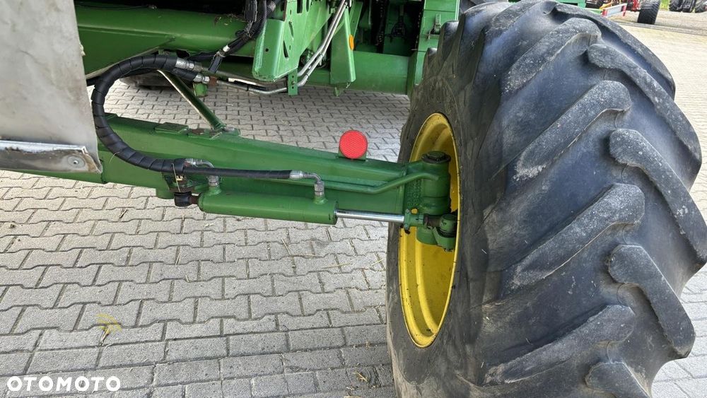 John Deere John Deere 1550 Kombajn zbożowy , 2007 - 6