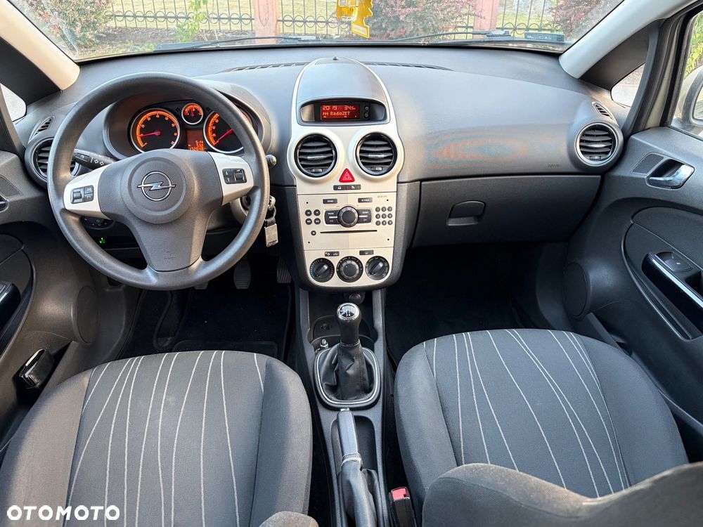 Opel Corsa 1.4 16V Edition - 16