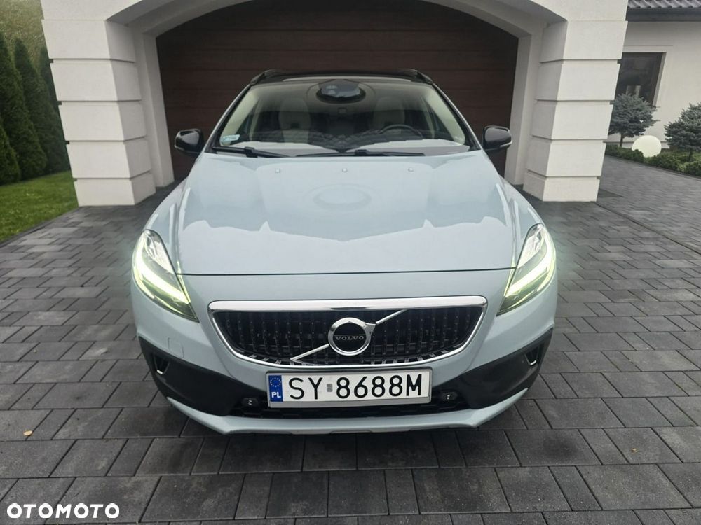 Volvo V40 Cross Country - 3