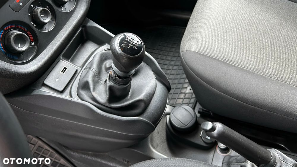 Fiat Doblo Maxi Active - 13