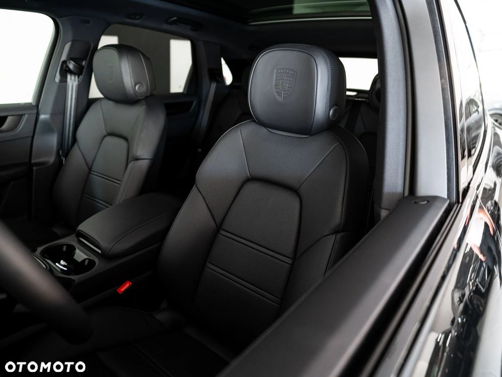 Porsche Cayenne Black Edition - 9