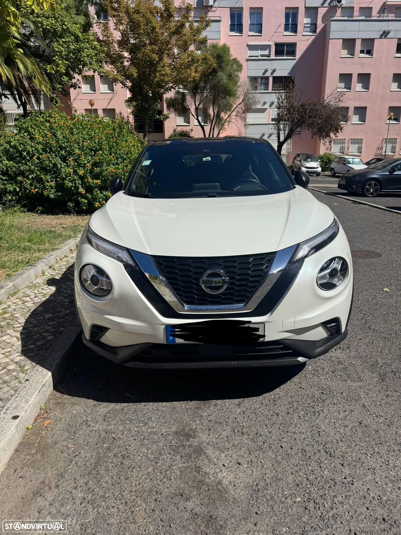 Nissan Juke 1.0 DIG-T Enigma DCT - 2