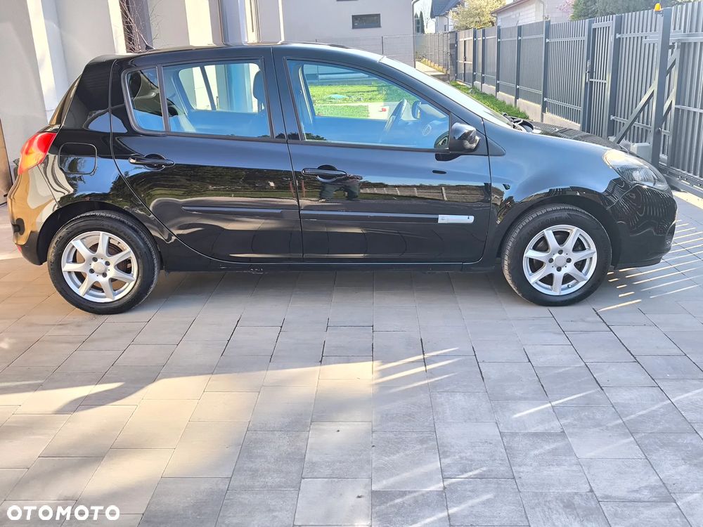 Renault Clio 1.2 16V Expression - 30