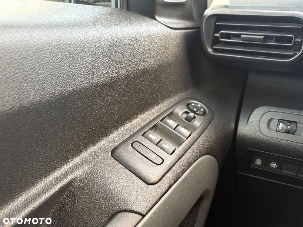 Citroën Berlingo M BlueHDi 130 SHINE - 19