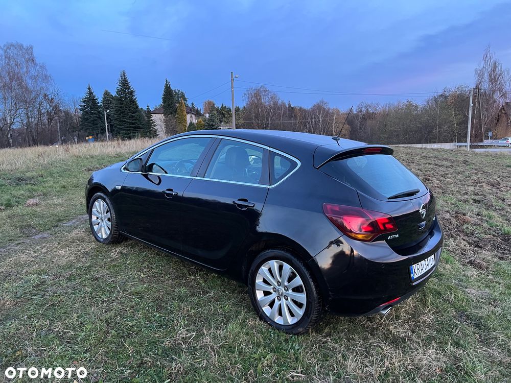 Opel Astra 2.0 CDTI DPF Automatik Cosmo - 8