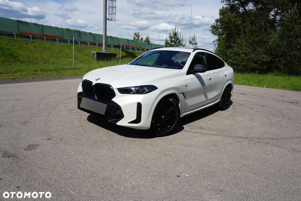 BMW X6M - 6