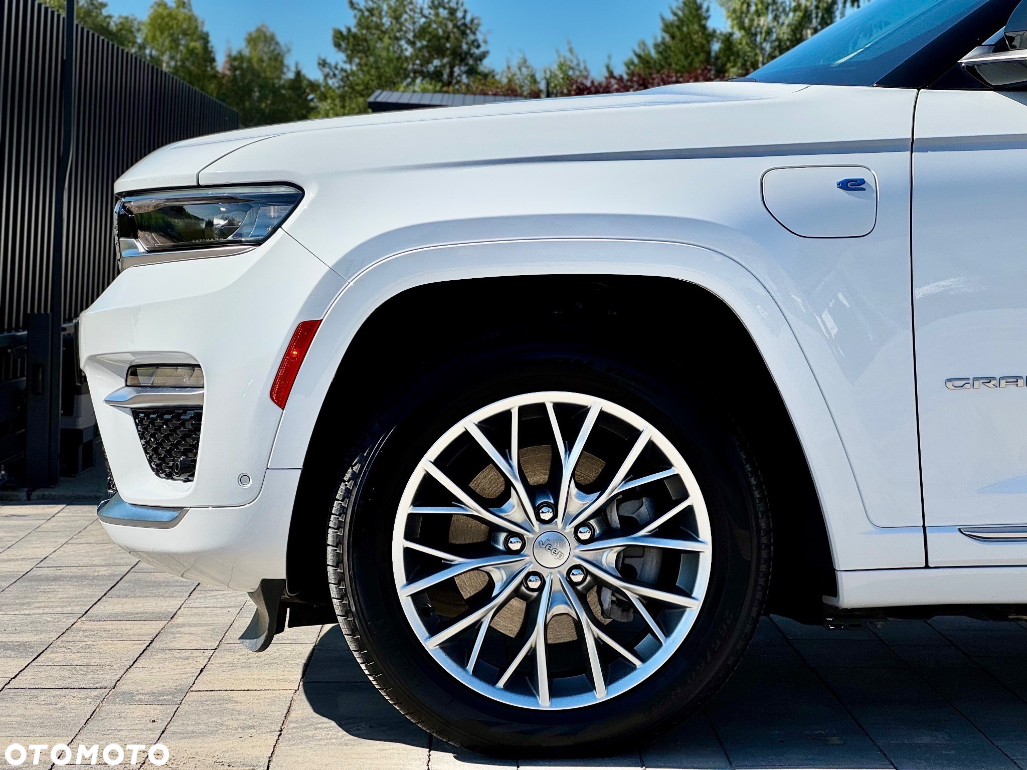 Jeep Grand Cherokee 2.0 4xe Plug-in Hybrid Automatik Summit Reserve - 4