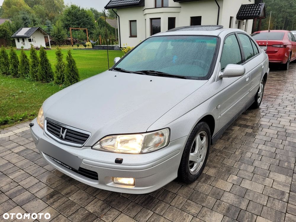 Honda Accord 2.0 ES - 1